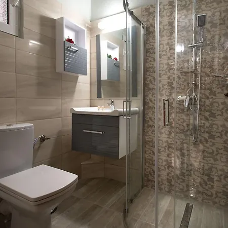 Eleni Apartament *